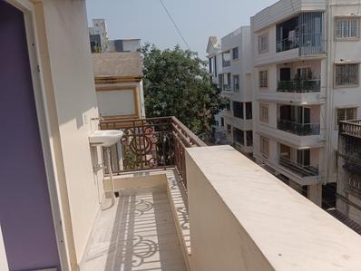 Balcony Image of 1400 Sq.ft 3 BHK Apartment / Flat for sale in Metro Apartment, Tangra Kolkata for Rs. 15000000