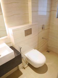 Common Bathroom Image of 1499 Sq.ft 3 BHK Apartment / Flat for rent in Raheja Acropolis, Chembur Mumbai for Rs. 141000