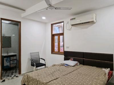 Bedroom Image of 1215 Sq.ft 4 BHK Apartment / Flat for rent in Sector 15 Dwarka New Delhi for Rs. 60000