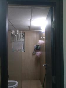 Common Bathroom Image of 1167 Sq.ft 2 BHK Apartment / Flat for rent in Prestige Bella Vista, Iyyappanthangal Chennai for Rs. 35000