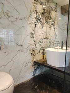 Bedroom Six Image of 4500 Sq.ft 6 BHK Apartment / Flat for sale in RNA NG Park View by RNA Builder (N.G), Andheri West Mumbai for Rs. 250000000