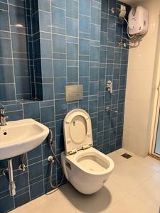 Bathroom Image of 1100 Sq.ft 2 BHK Apartment / Flat for sale in Lodha Amara Tower 6, Thane West Thane for Rs. 12800000
