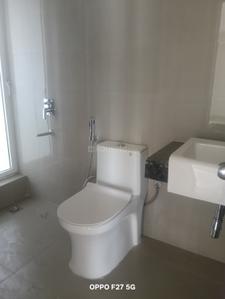 Bathroom Image of 1050 Sq.ft 2 BHK Apartment / Flat for rent in Tapir Embassy One Thane, Thane West Thane for Rs. 60000