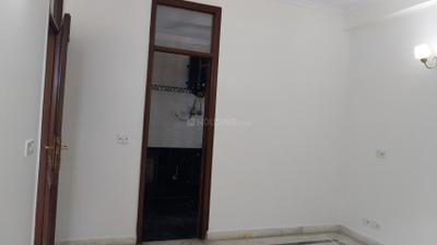 Bedroom Image of 1600 Sq.ft 3 BHK Builder Floor for rent in Safdarjung Enclave New Delhi for Rs. 85000