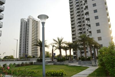 Image of 1385 Sq.ft 2 BHK Apartment / Flat for sale in Sector 106, Gurgaon for Rs. 15800000