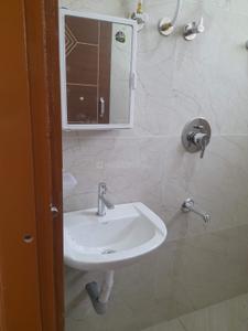 Bathroom Image of 600 Sq.ft 2 BHK Builder Floor for rent in Mavalli Bengaluru for Rs. 32000