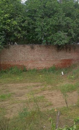 Huda plot sector 37c Main Image 1