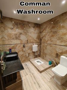 Bathroom Image of 3600 Sq.ft 6 BHK Villa for sale in Bazpur Kashipur for Rs. 14500000