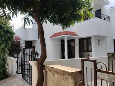 Image of 1400 Sq.ft 3 BHK Villa for rent in Sunpharma Road, Vadodara for Rs. 40000