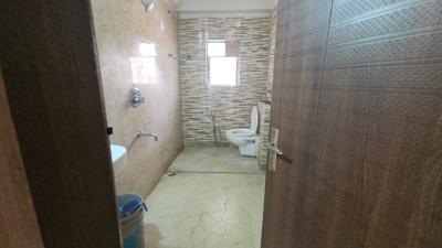 Bathroom Image of 1500 Sq.ft 3 BHK Apartment / Flat for rent in Bankim Nagar Siliguri for Rs. 25000
