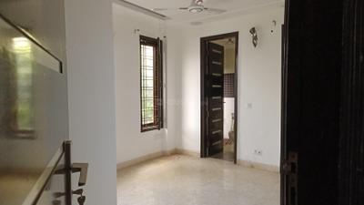 Bedroom Image of 1600 Sq.ft 3 BHK Builder Floor for sale in Chittaranjan Park New Delhi for Rs. 37000000