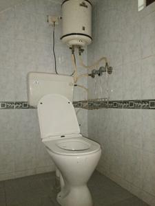 Common Bathroom Two Image of 2600 Sq.ft 4 BHK Independent House for rent in Battarahalli Bengaluru for Rs. 60000