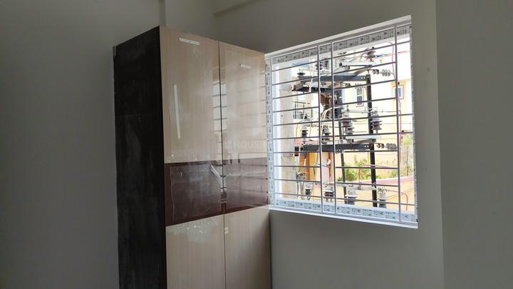 V building Bedroom 1