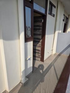 Balcony Image of 372 Sq.ft 1 RK Apartment / Flat for rent in Sector 72 Noida for Rs. 12599