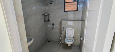 Bathroom Image of 1500 Sq.ft 3 BHK Apartment / Flat for rent in GM Global Techies Town Tower C, Electronic City Bengaluru for Rs. 40000