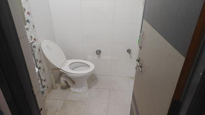 NB Silver Pearl Bathroom One 3