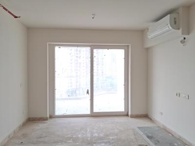 Living Room Image of 2440 Sq.ft 3 BHK Apartment / Flat for sale in Godrej Palm Retreat, Sector 150 Noida for Rs. 37500000