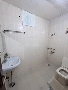 Bathroom Image of 2000 Sq.ft 3 BHK Builder Floor for rent in Karkardooma New Delhi for Rs. 50000