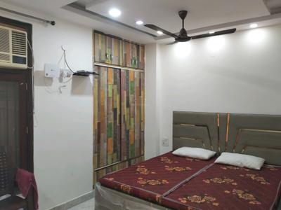 Bedroom Image of 1000 Sq.ft 2 BHK Builder Floor for rent in Ramesh Nagar New Delhi for Rs. 50000