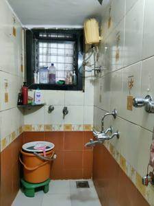 Common Bathroom Image of 600 Sq.ft 1 BHK Apartment / Flat for sale in Kalwa Thane for Rs. 4500000