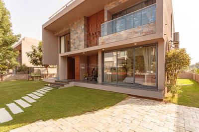 Image of 6750 Sq.ft 4 BHK Villa for rent in Shilaj, Ahmedabad for Rs. 225000