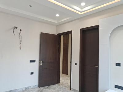 Bedroom Image of 1800 Sq.ft 3 BHK Builder Floor for sale in Paschim Vihar New Delhi for Rs. 35000000
