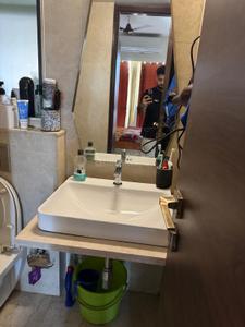 Bathroom Image of 800 Sq.ft 2 BHK Apartment / Flat for rent in Haware Tilak Nagar Shree Sainath CHS Ltd, Chembur Mumbai for Rs. 85000
