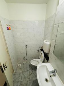 Bathroom Image of 1850 Sq.ft 3 BHK Apartment / Flat for rent in Virasha Heights, Bawadiya Kalan Bhopal for Rs. 25000