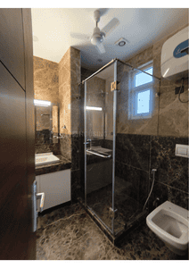 Image of 2800 Sq.ft 4 BHK Builder Floor for sale in Green Park Extension, New Delhi for Rs. 95000000