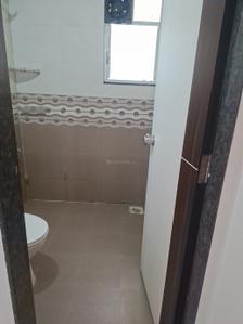Image of 750 Sq.ft 2 BHK Apartment / Flat for rent in Esclare Royale, Kharadi, Pune for Rs. 37000