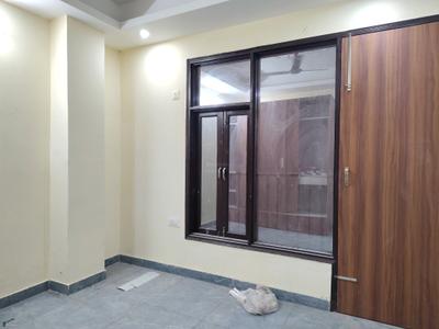 Bedroom Image of 800 Sq.ft 2 BHK Apartment / Flat for sale in Khanpur New Delhi for Rs. 3800000