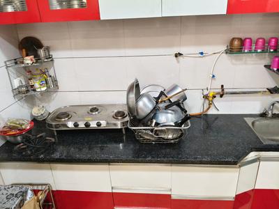 Kitchen Image of 400 Sq.ft 1 BHK Apartment / Flat for rent in Savvy Studioz, Gota Ahmedabad for Rs. 20000