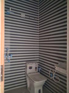 Common Bathroom Image of 650 Sq.ft 1 BHK Apartment / Flat for sale in Sector 74 Noida for Rs. 2600000