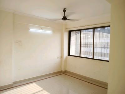 Living Room Image of 747 Sq.ft 2 BHK Apartment / Flat for rent in Colaba Mumbai for Rs. 100000