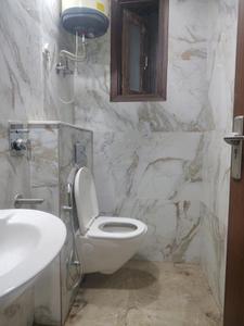 Common Bathroom Image of 1000 Sq.ft 2 BHK Apartment / Flat for rent in Said-Ul-Ajaib New Delhi for Rs. 29000