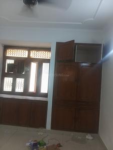 Bedroom Image of 1300 Sq.ft 3 BHK Apartment / Flat for rent in Patparganj New Delhi for Rs. 39500