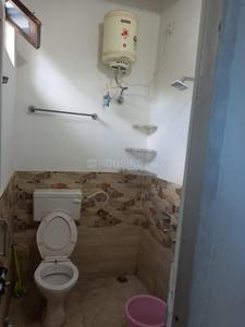 Bathroom Image of 1000 Sq.ft 1 BHK Builder Floor for rent in Halehr Khurd Kangra for Rs. 8000