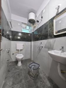 Bathroom Image of 1100 Sq.ft 2 BHK Builder Floor for rent in Harlur Bengaluru for Rs. 45000