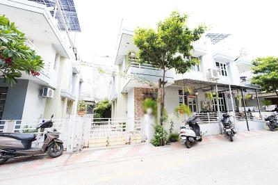 Building Image of 2250 Sq.ft 4 BHK Independent House for sale in Nikol Ahmedabad for Rs. 26500000