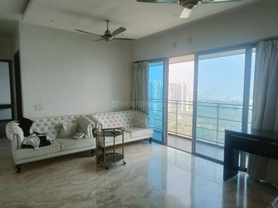Hall Image of 1350 Sq.ft 2.5 BHK Apartment / Flat for sale in Amanora Gateway Towers 98 And 99, Hadapsar Pune for Rs. 28100000