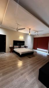 Bedroom Image of 3000 Sq.ft 4 BHK Independent House for rent in DLF Phase 4 Gurgaon for Rs. 300000
