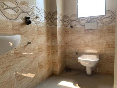 Bathroom Image of 857 Sq.ft 3 BHK Apartment / Flat for sale in Chembur Mumbai for Rs. 34500000
