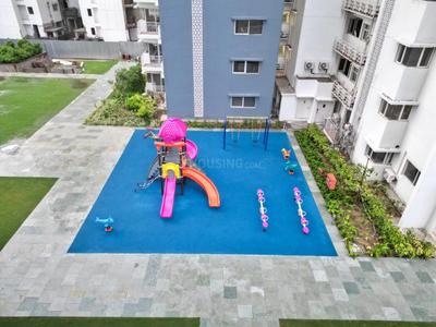 Image of 2260 Sq.ft 4 BHK Apartment / Flat for rent in Experion Capital, Gomti Nagar, Lucknow for Rs. 90000