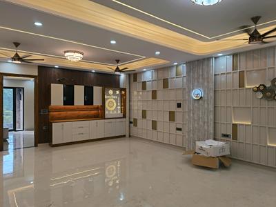 Living Room Image of 2450 Sq.ft 4 BHK Builder Floor for sale in Vaishali Ghaziabad for Rs. 32500000
