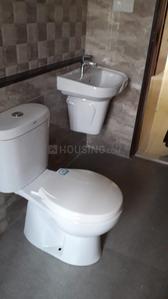 Bathroom Image of 690 Sq.ft 2 BHK Apartment / Flat for sale in Refab Onyx Apartment Kunfayakun CHSL Building, Malad East Mumbai for Rs. 18500000