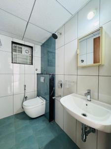Bathroom Image of 1200 Sq.ft 2 BHK Apartment / Flat for rent in KPC Layout Bengaluru for Rs. 38000