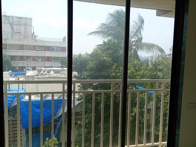 Balcony Image of 450 Sq.ft 1 BHK Apartment / Flat for rent in Ivy Marvel, Vile Parle East Mumbai for Rs. 45000