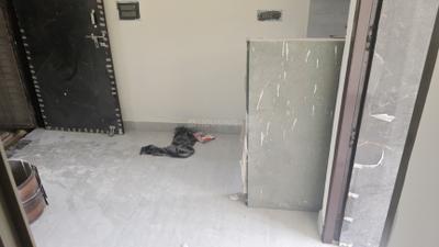 Living Room Image of 350 Sq.ft 1 BHK Builder Floor for rent in Mayur Vihar Phase 1 New Delhi for Rs. 18000