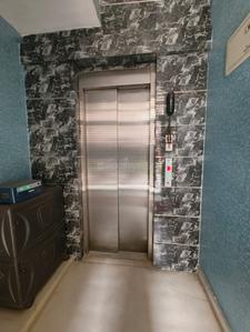Bathroom Image of 600 Sq.ft 2 BHK Builder Floor for rent in Sector 8 Rohini New Delhi for Rs. 26000