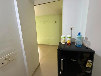 Kitchen Image of 952 Sq.ft 2 BHK Apartment / Flat for rent in Vaishno Devi Circle Ahmedabad for Rs. 23000